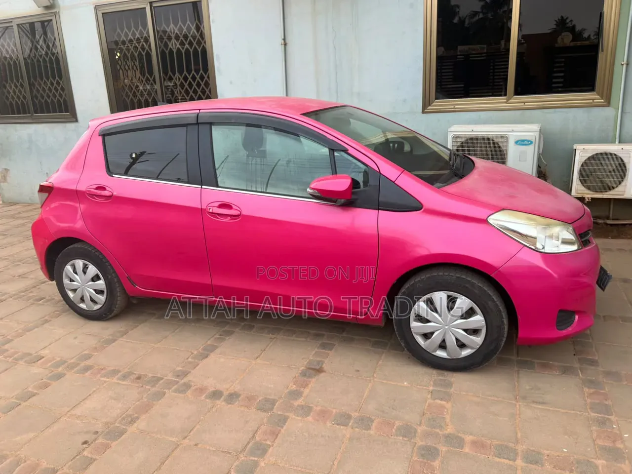 Toyota Vitz 2010 Red