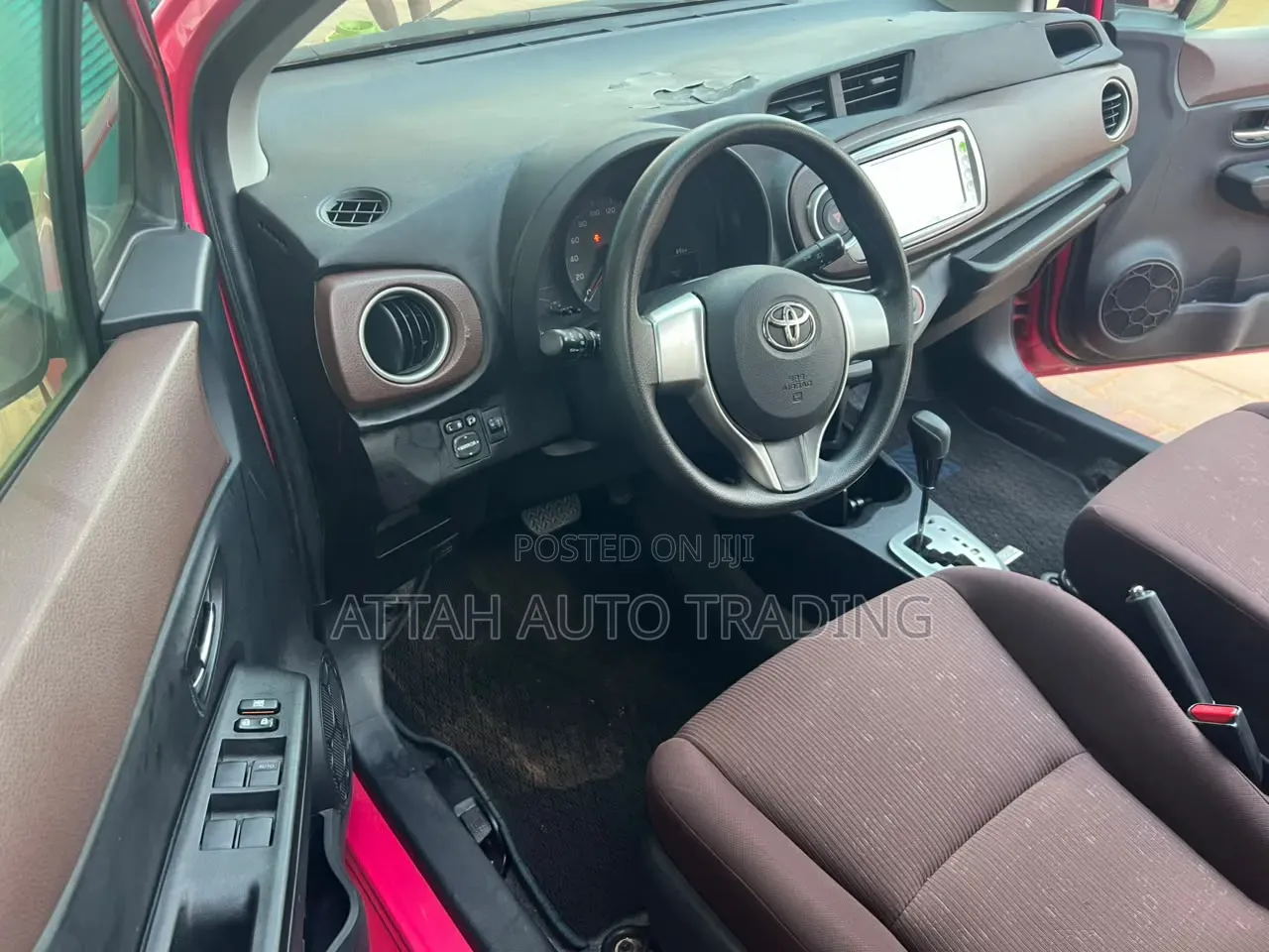 Toyota Vitz 2010 Red