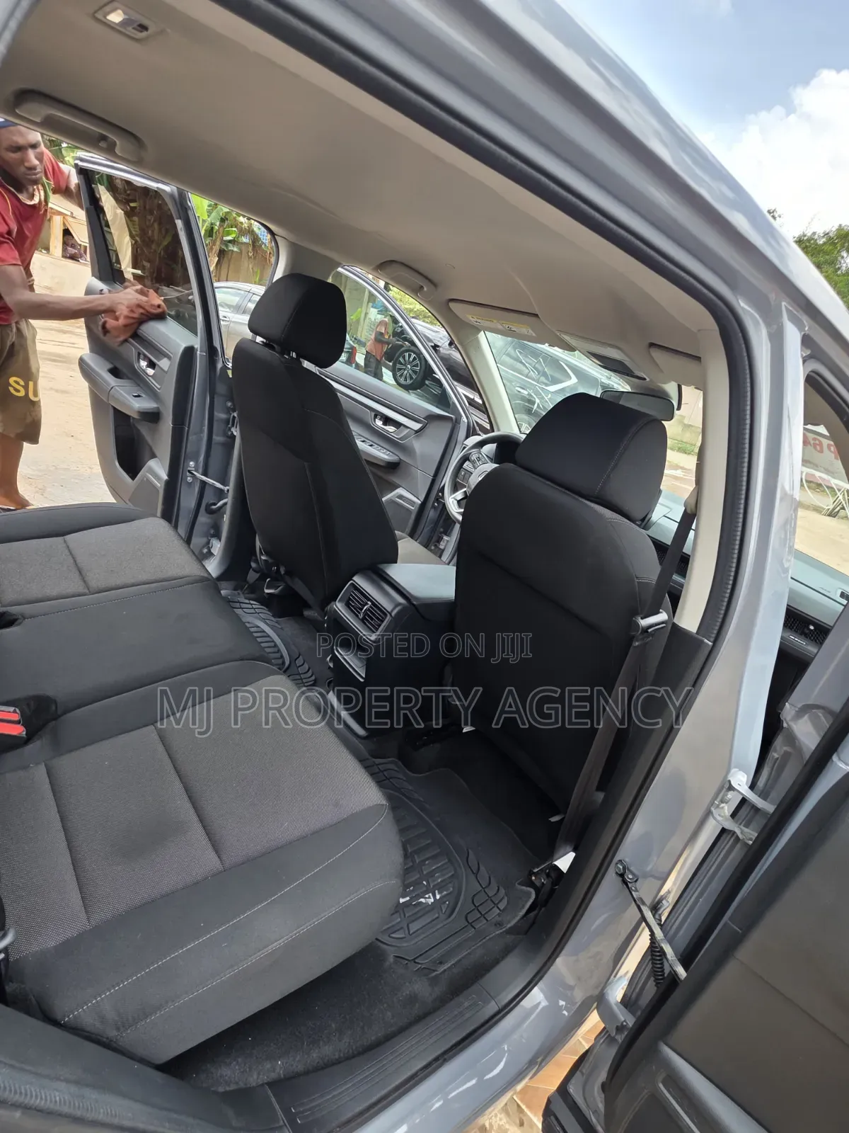 Honda CR-V LX AWD 2025 Beige