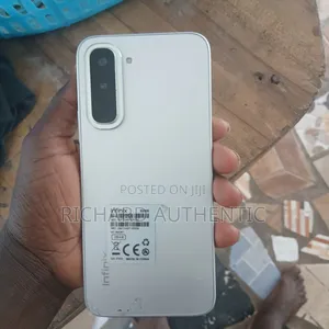 Infinix Hot 70 128 GB White
