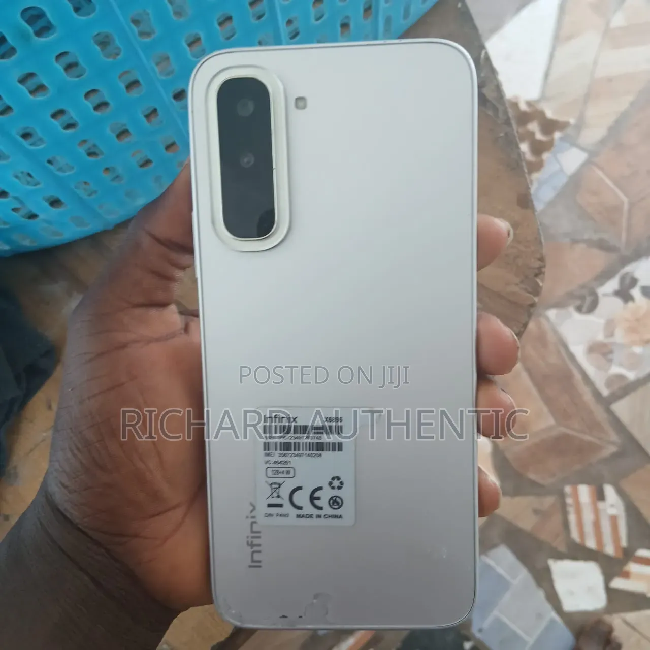 Infinix Hot 70 128 GB White