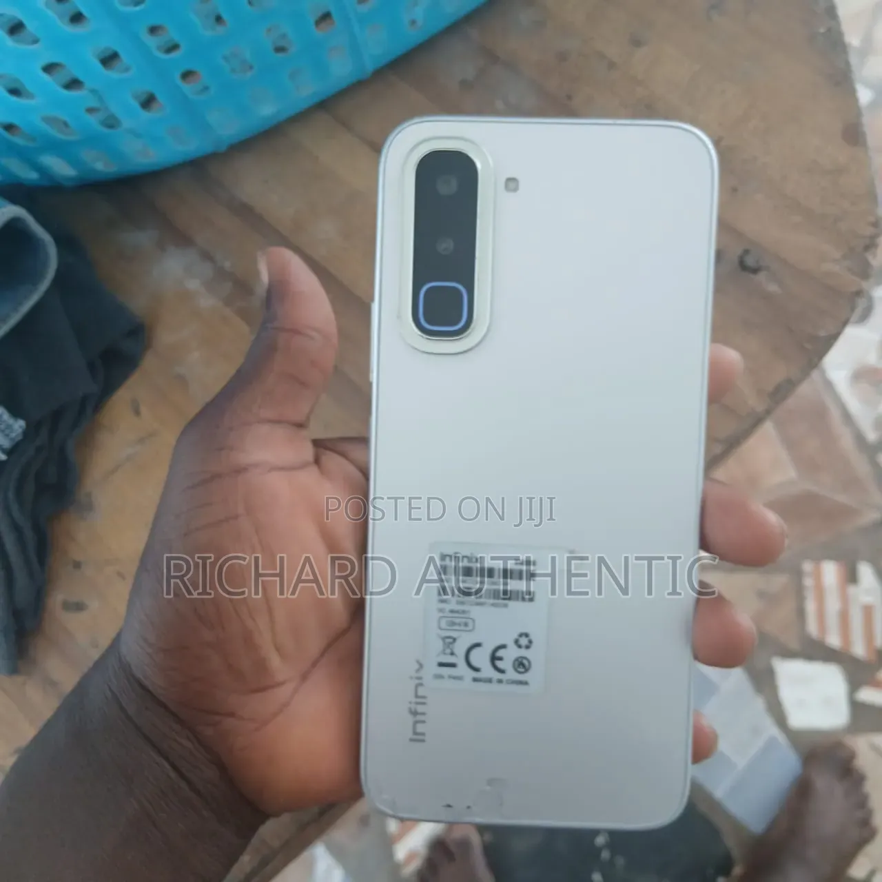 Infinix Hot 70 128 GB White