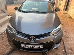 Toyota Corolla LE 4dr Sedan (1.8L 4cyl CVT) 2017 Gray