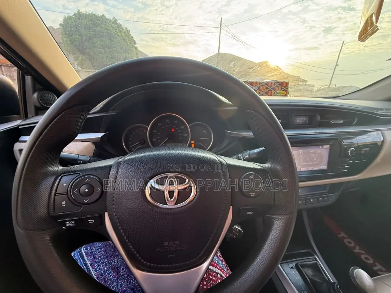 Toyota Corolla LE 4dr Sedan (1.8L 4cyl CVT) 2017 Gray