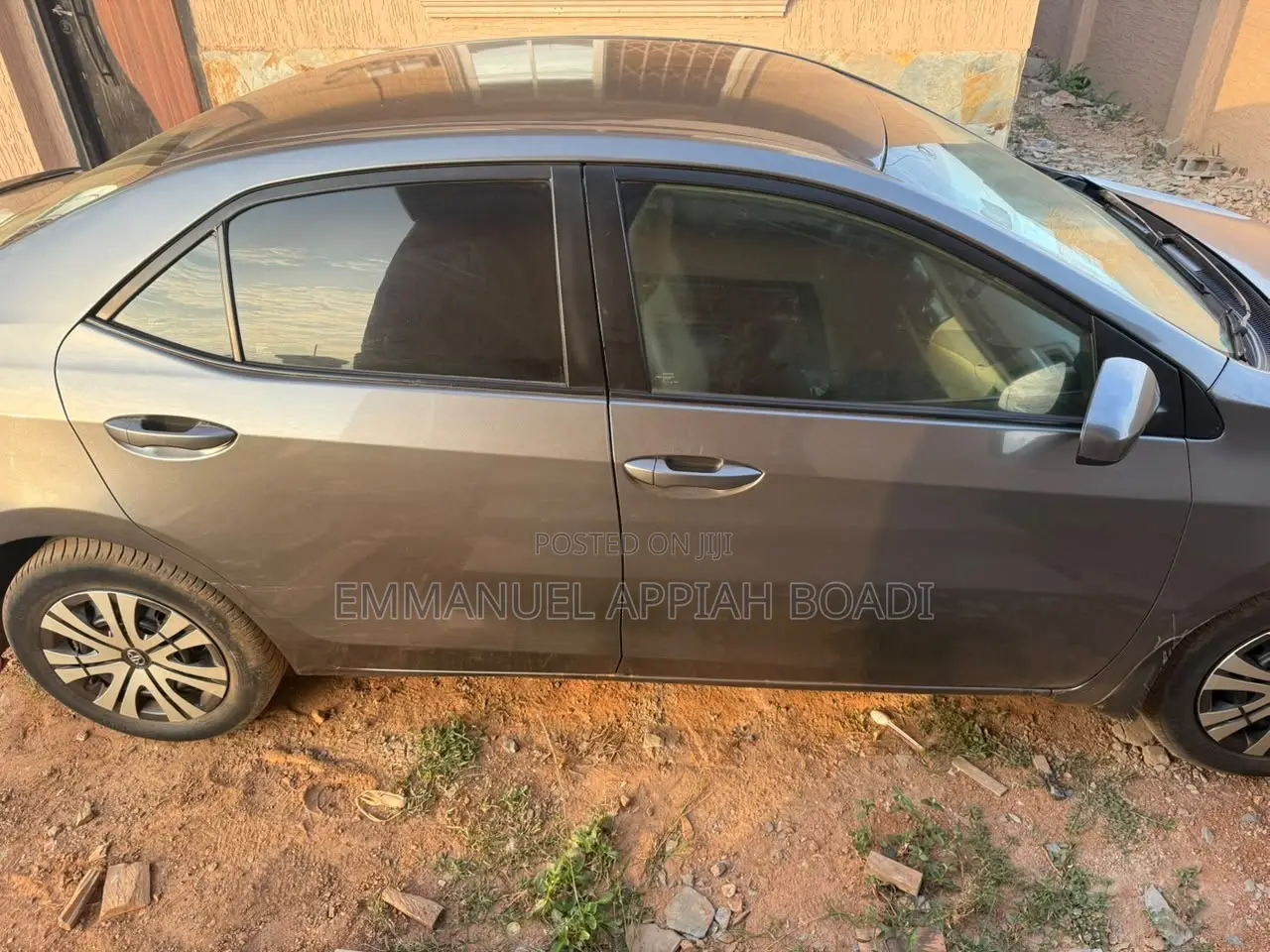 Toyota Corolla LE 4dr Sedan (1.8L 4cyl CVT) 2017 Gray