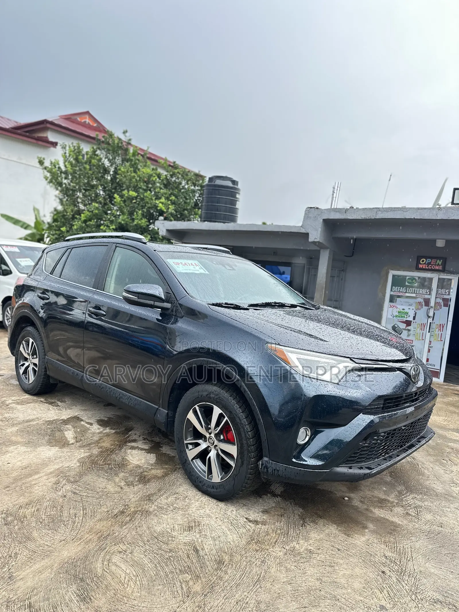 Toyota RAV4 LE AWD (2.5L 4cyl 6A) 2017 Ivory