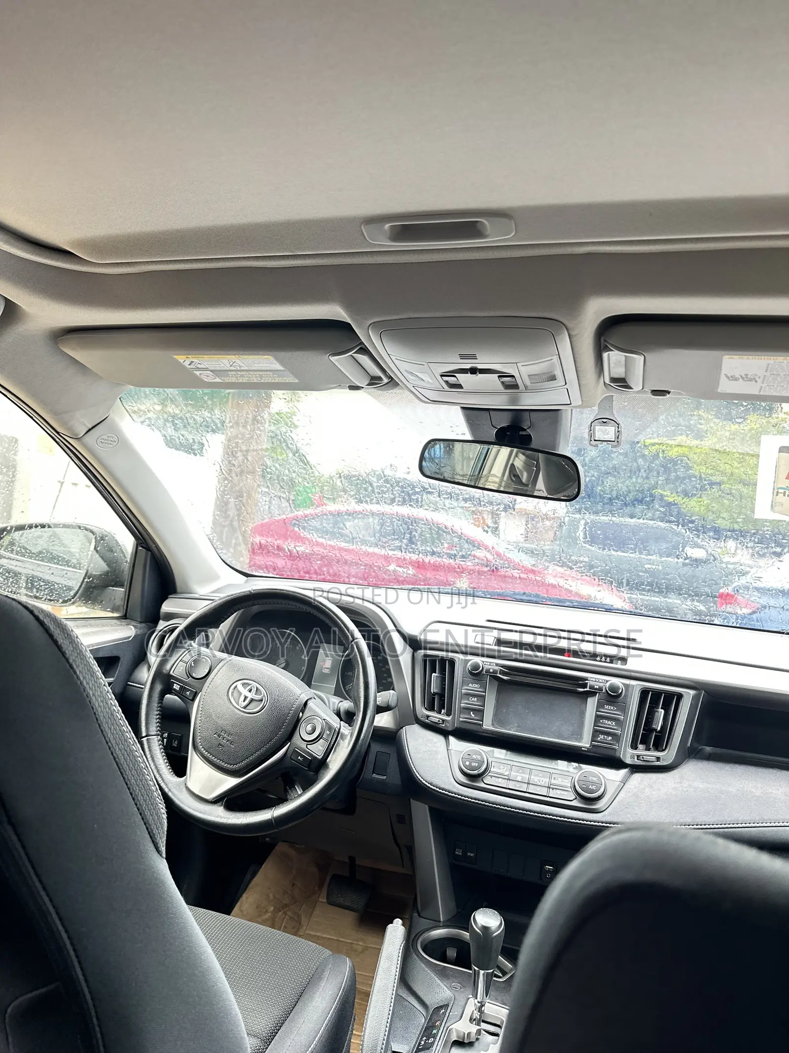 Toyota RAV4 LE AWD (2.5L 4cyl 6A) 2017 Ivory