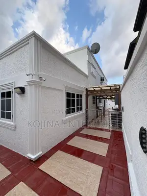 Furnished 7bdrm Mansion in Abrepo Bronikrom, Adansi South for sale