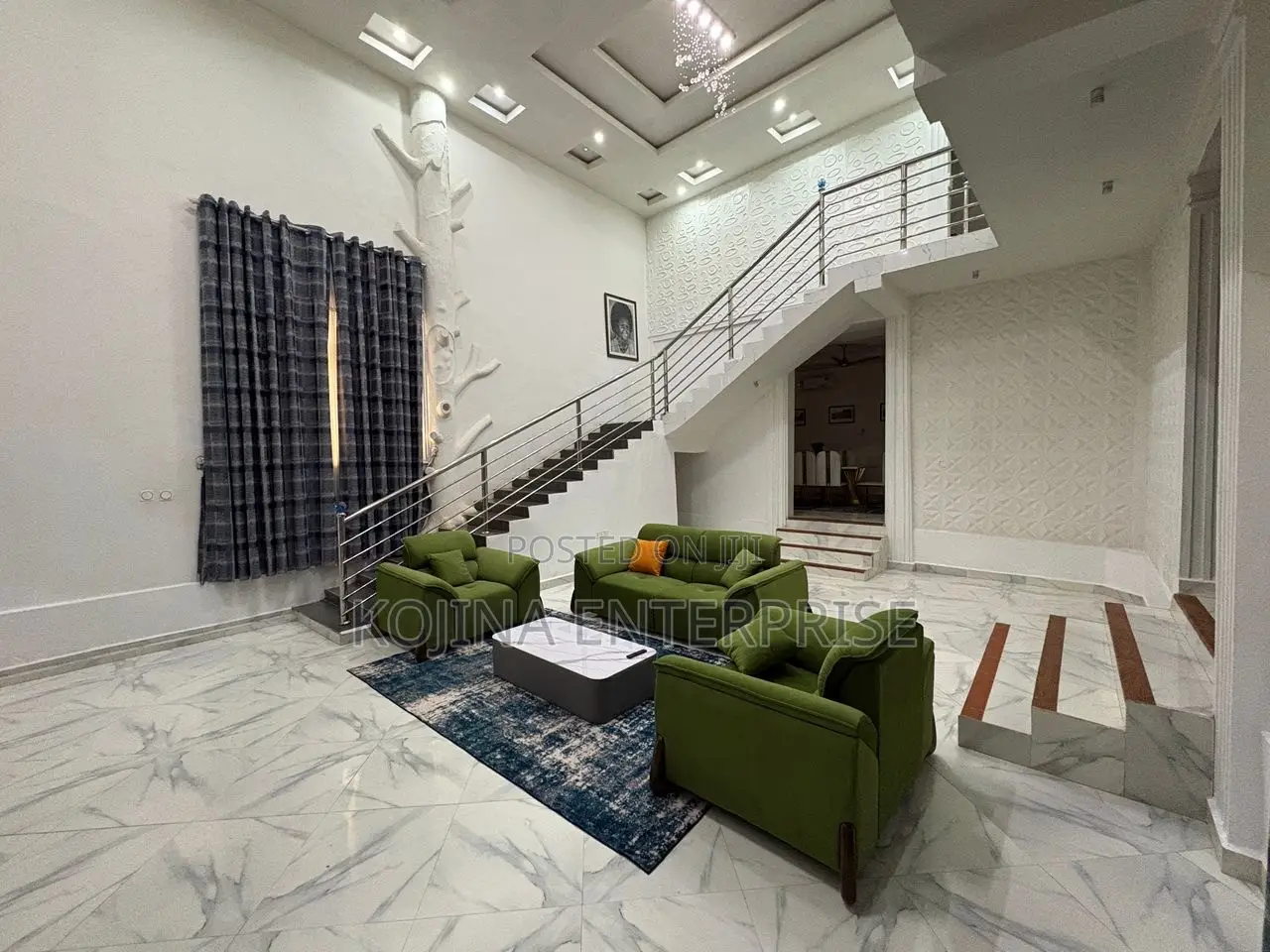 Furnished 7bdrm Mansion in Abrepo Bronikrom, Adansi South for sale