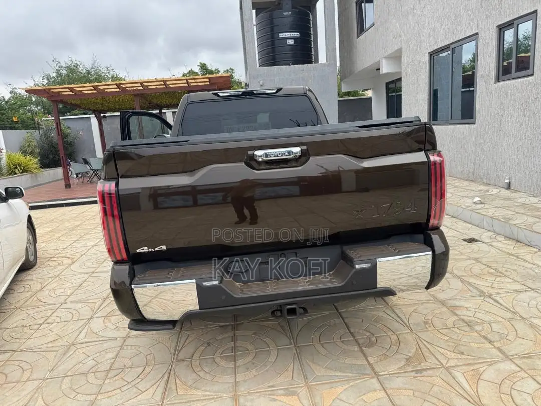 Toyota Tundra 1794 Edition CrewMax 4WD SB w/5.5' Bed 2025 Brown