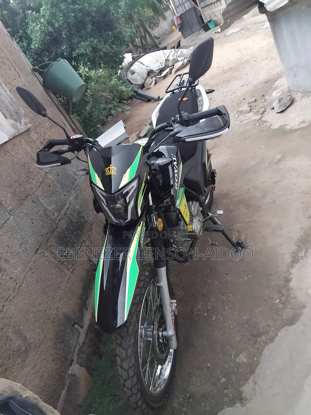 Royal Racer 2026 Black