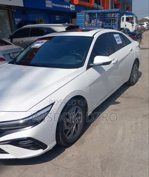 Hyundai Elantra 2024 White