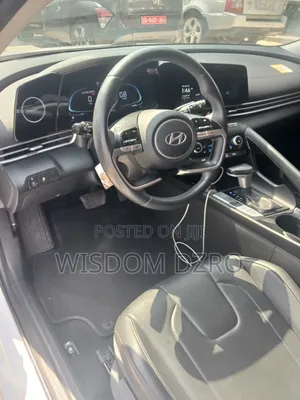 Hyundai Elantra 2024 White