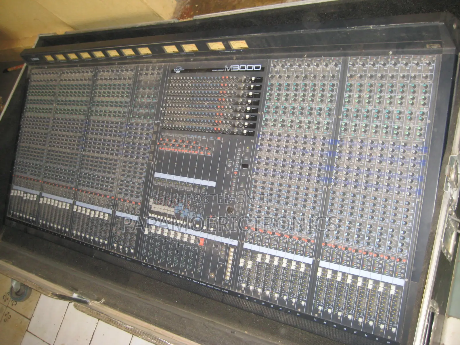 Yamaha M3000 Series Professional Mixer