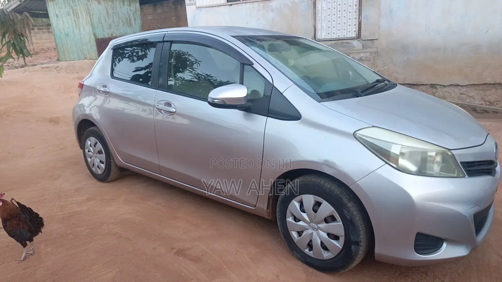Toyota Vitz 2012 White