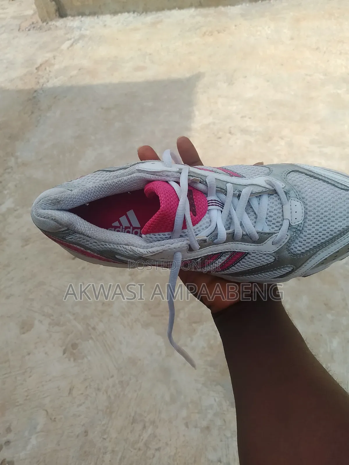 Adidas Sneakers