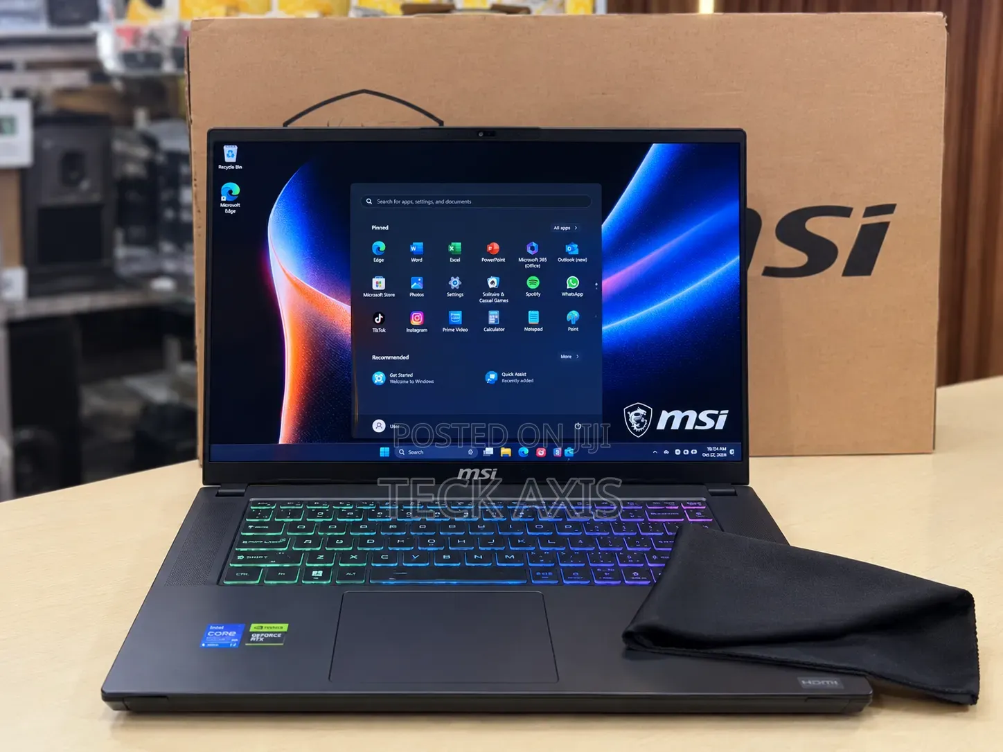 New Laptop MSI 32GB Intel Core Ultra 9 SSD 1T