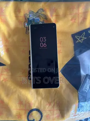 Samsung Galaxy Z Fold4 256 GB Gold