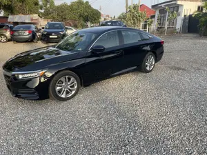 Honda Accord LX (1.5L 4cyl Turbo CVT) 2019 Black