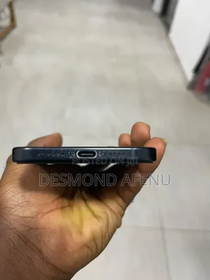 Apple iPhone 15 Plus 128 GB Black