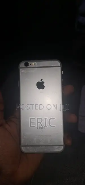 Apple iPhone 6s 32 GB Silver