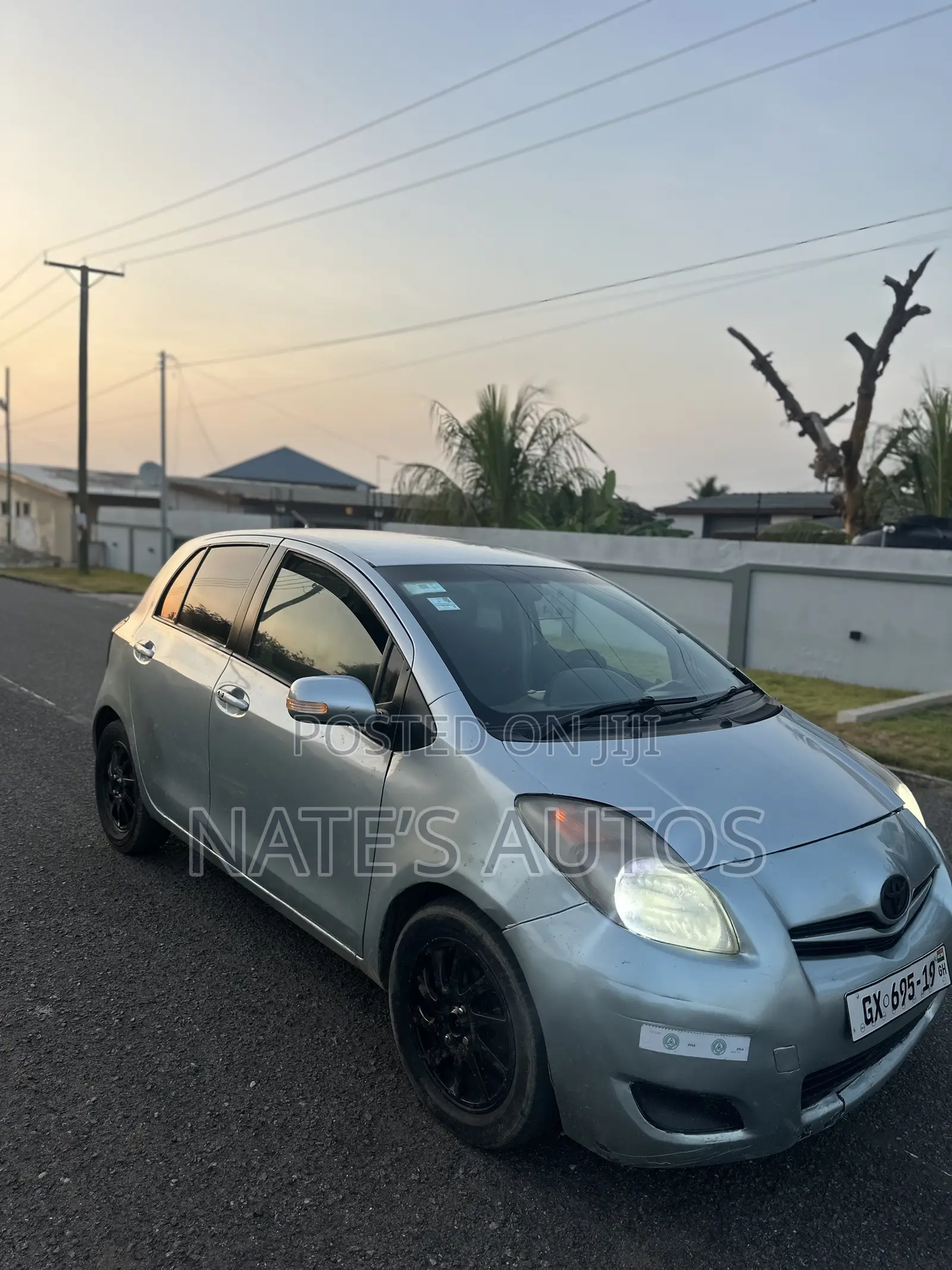 Toyota Vitz 1.3 AWD 5dr 2010 Blue