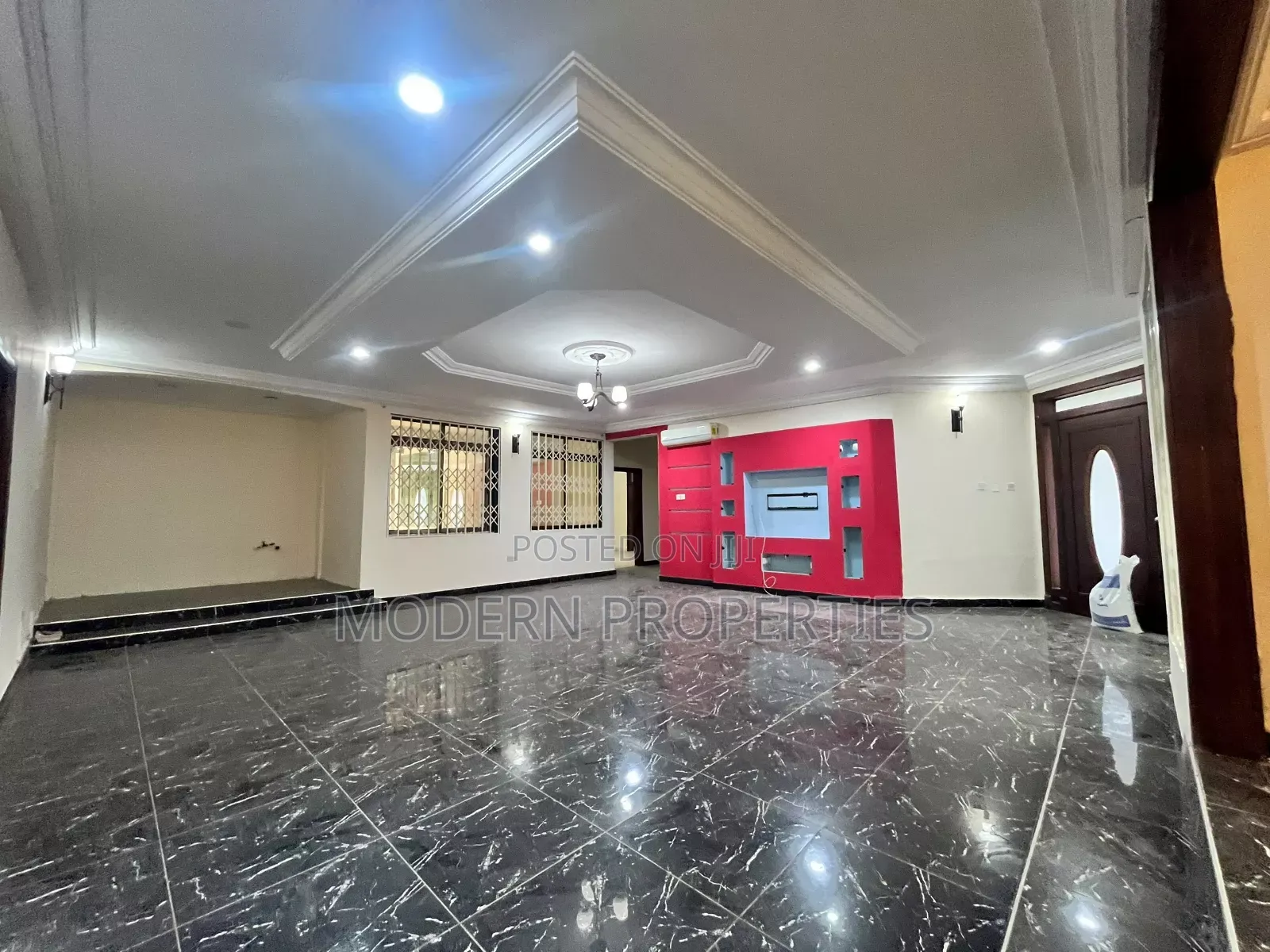 2bdrm Apartment in Modern Properties, A&C Mall Area for rent