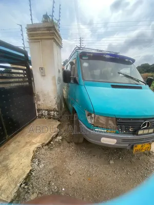 Mercedes-Benz Sprinter 2017 Blue