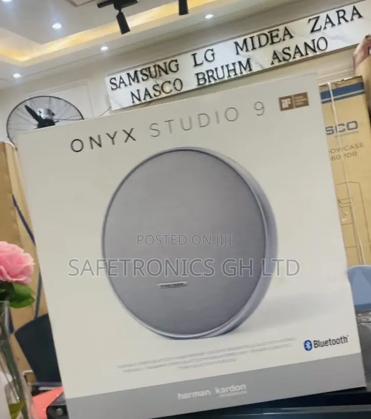 Super Powerful Harman Onyx Studio 9 Kardon Speaker