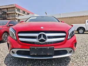 Mercedes-Benz GLA-Class 2016 Red