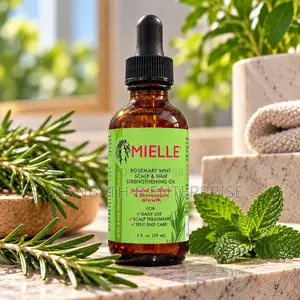 Mielle Rosemary Mint Scalp & Hair Strengthening Treatment