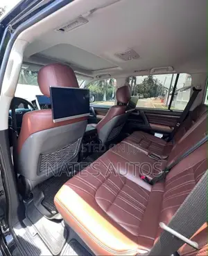 Toyota Land Cruiser 5.7 V8 EXR 2017 Black