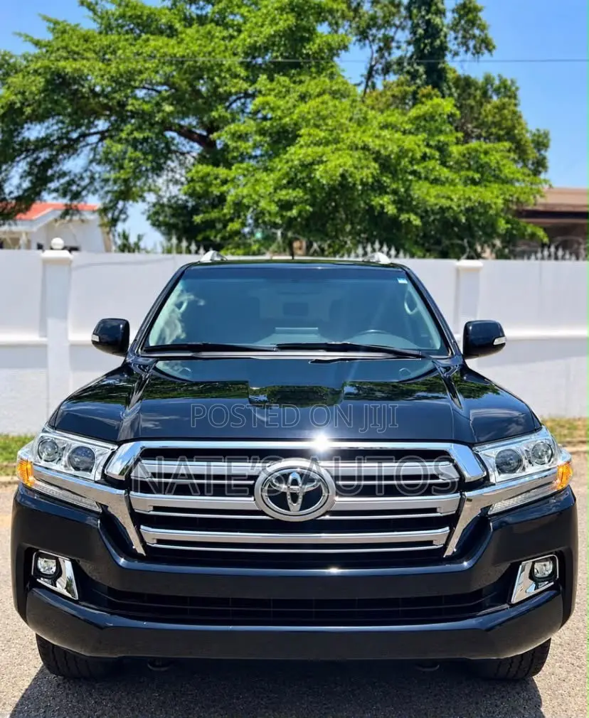 Toyota Land Cruiser 5.7 V8 EXR 2017 Black