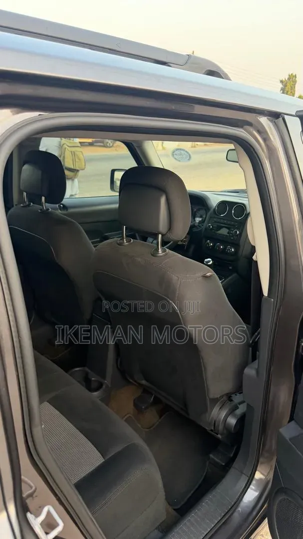 Jeep Patriot Altitude Edition 4dr SUV (2.0L 4cyl CVT) 2015 Black