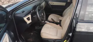 Toyota Corolla LE 4dr Sedan (1.8L 4cyl CVT) 2016 Black
