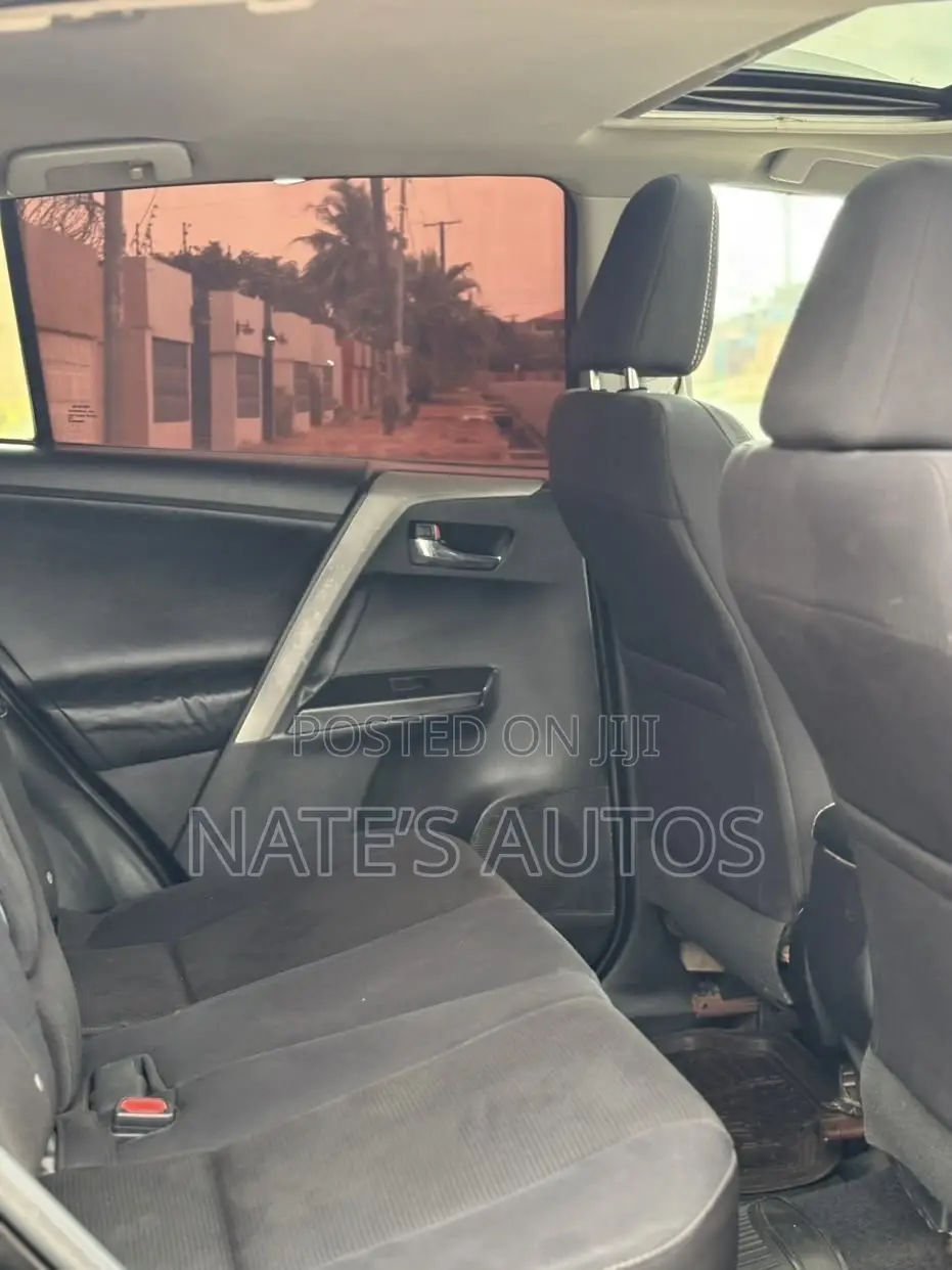 Toyota RAV4 XLE FWD (2.5L 4cyl 6A) 2017 Black