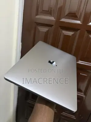 Laptop Apple MacBook Pro 2020 16GB Intel Core i5 SSD 1T