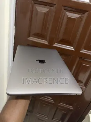 Laptop Apple MacBook Pro 2020 16GB Intel Core i5 SSD 1T