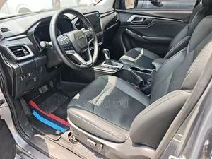 Isuzu D-MAX 2022 Gray