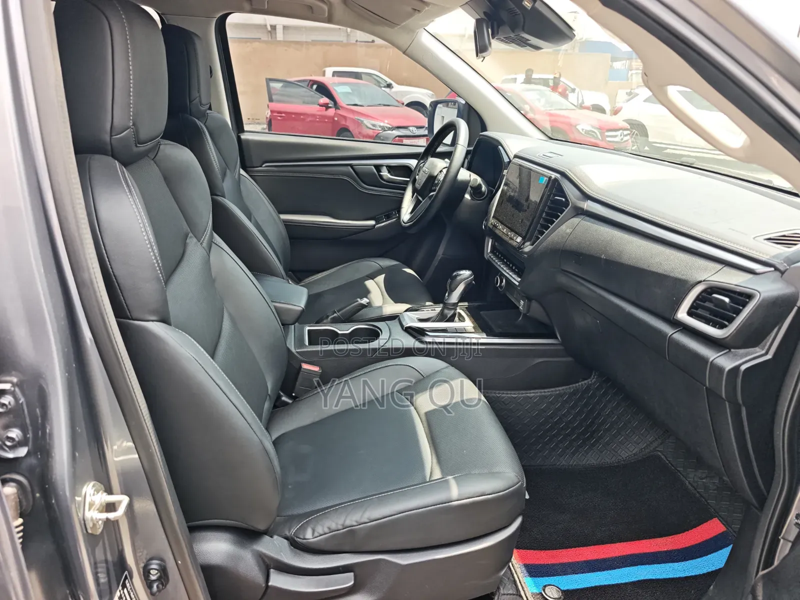 Isuzu D-MAX 2022 Gray