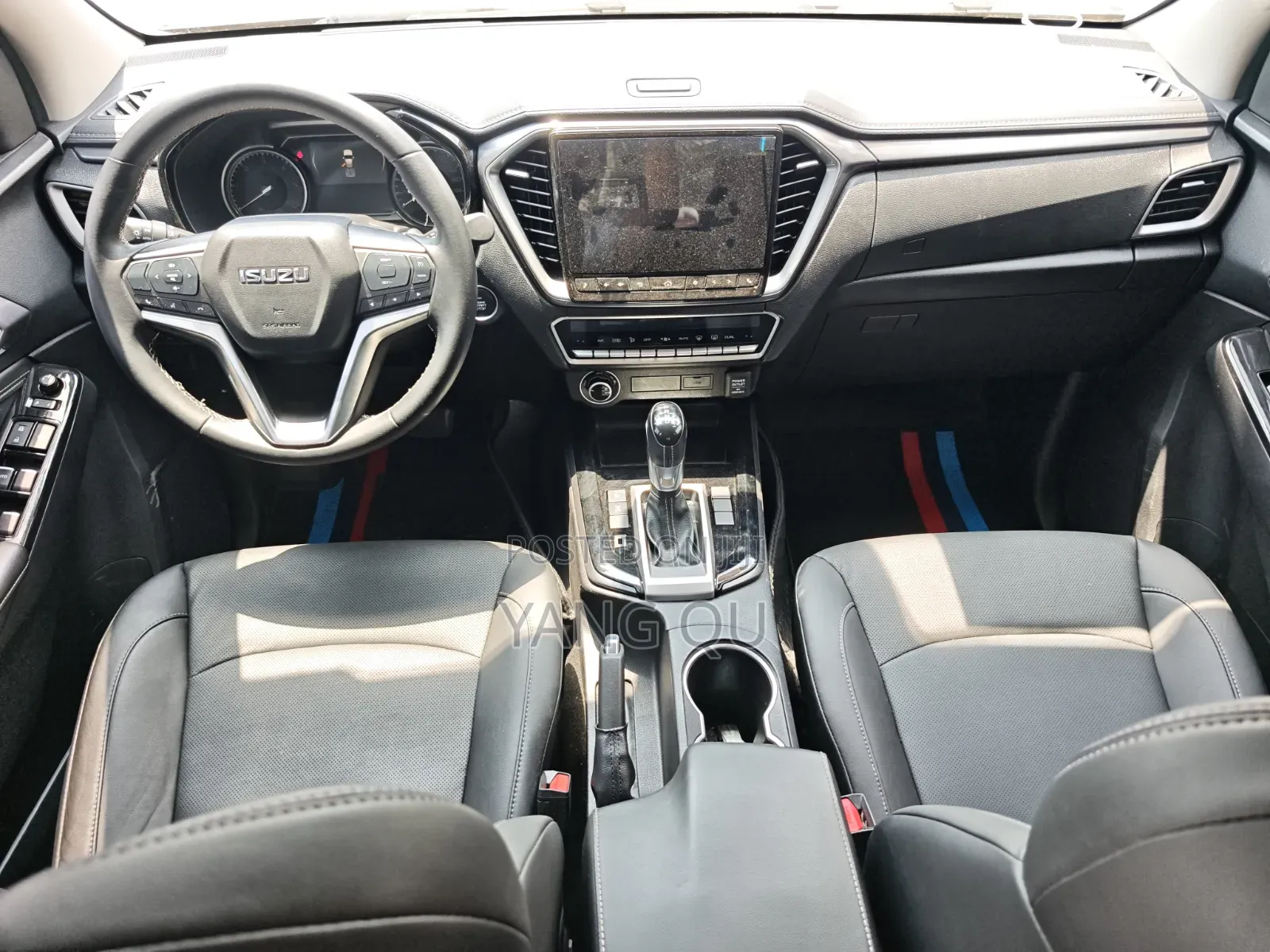 Isuzu D-MAX 2022 Gray