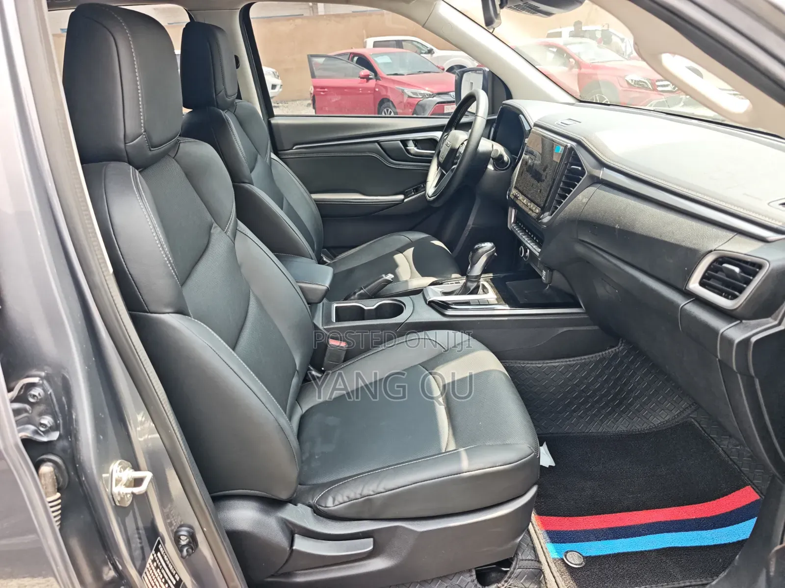 Isuzu D-MAX 2022 Gray