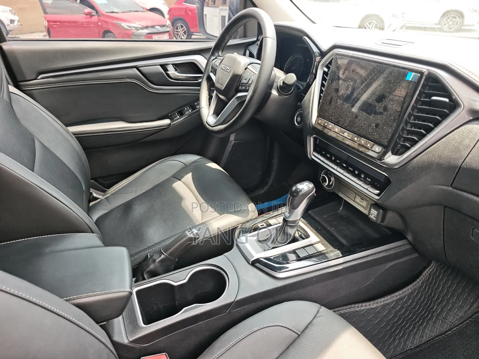 Isuzu D-MAX 2022 Gray