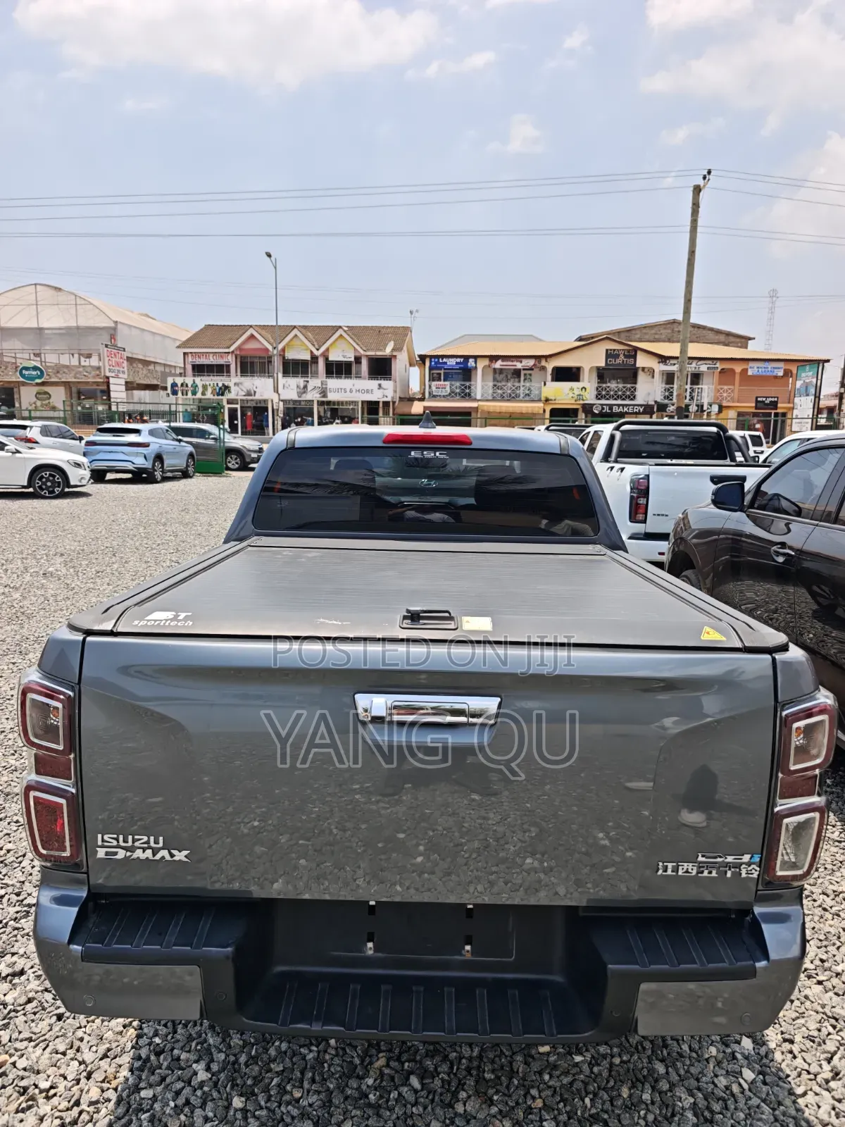 Isuzu D-MAX 2022 Gray