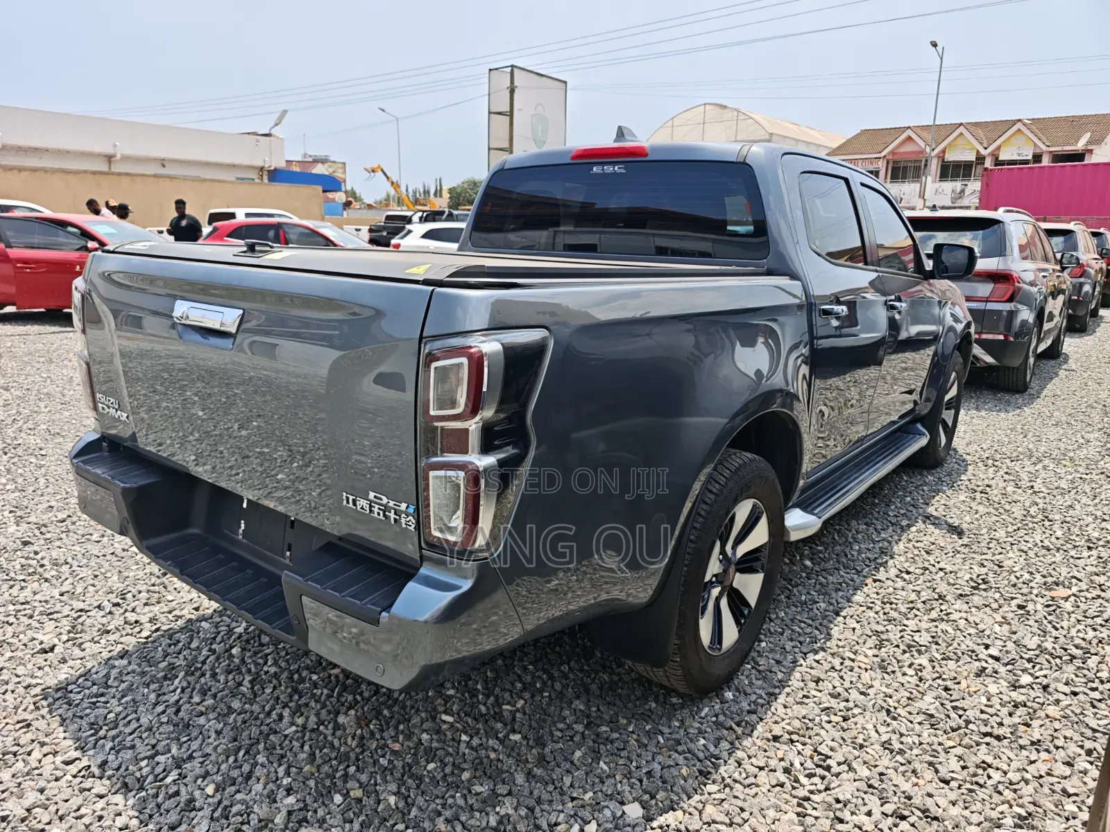 Isuzu D-MAX 2022 Gray