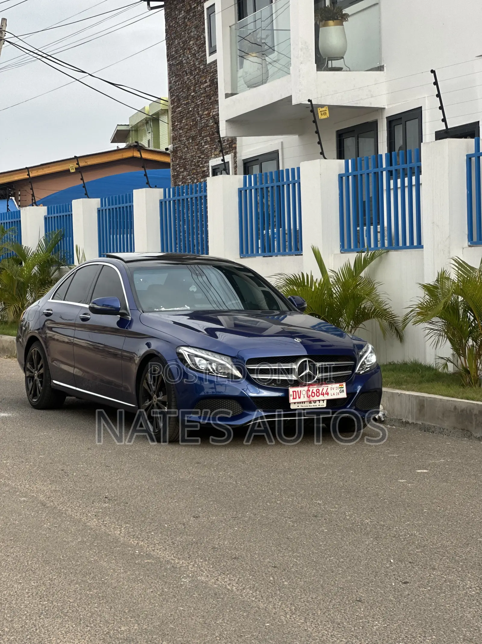 Mercedes-Benz C300 Luxury 4matic Sedan AWD (2.0L 4cyl 7A) 2017 Blue
