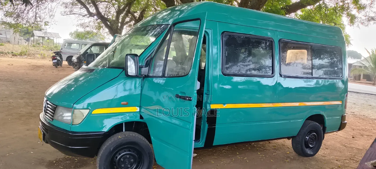 Mercedes-Benz Sprinter 2010 Blue