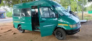 Mercedes-Benz Sprinter 2010 Blue
