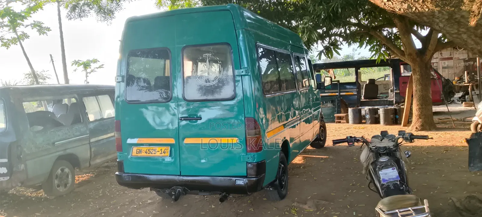 Mercedes-Benz Sprinter 2010 Blue