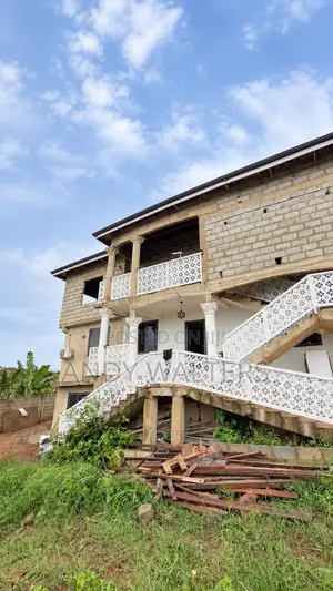 5bdrm Apartment in Andy’S Apartment, Amasaman for rent